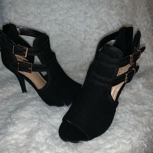 Lauren Conrad open toe pumps